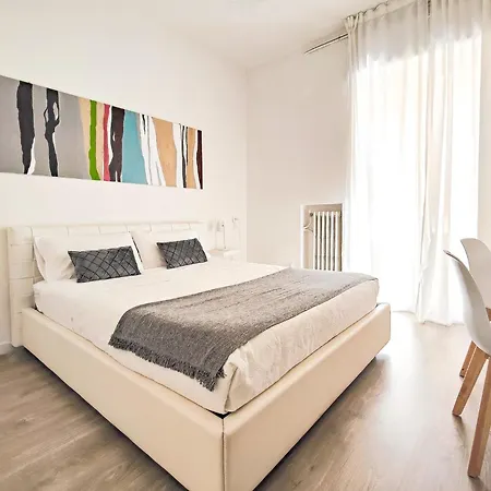 ゲストハウス Corte Melone Rooms-upper Floor ヴェローナ
