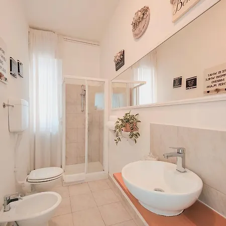 Corte Melone Rooms-upper Floor 3* 베로나