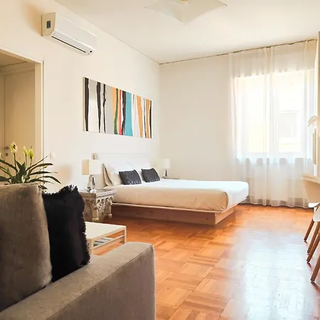 Corte Melone Rooms-upper Floor 베로나