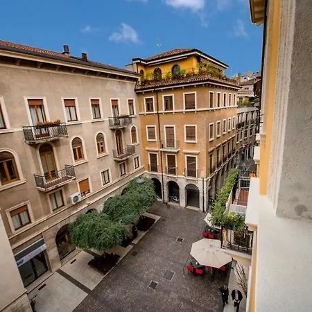Corte Melone Rooms-upper Floor Gasthof